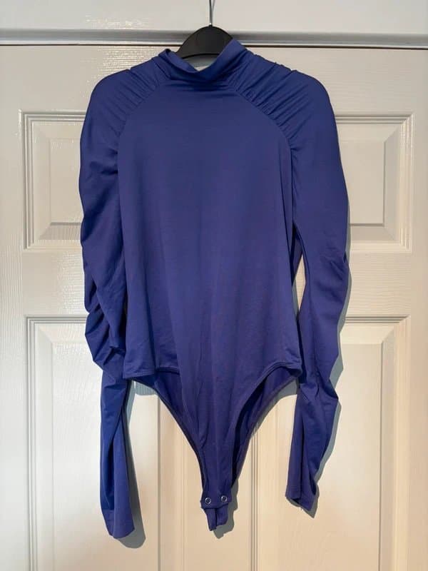 Bershka Bershka bodysuit size L NEW