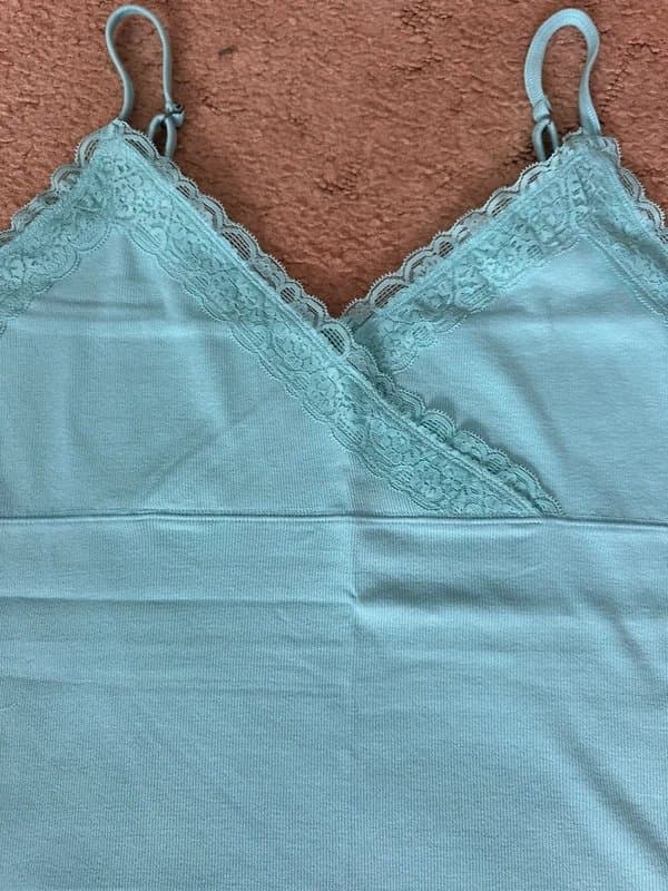 Hollister #lacetrimcami #lacetrimflayeringcami XXL
