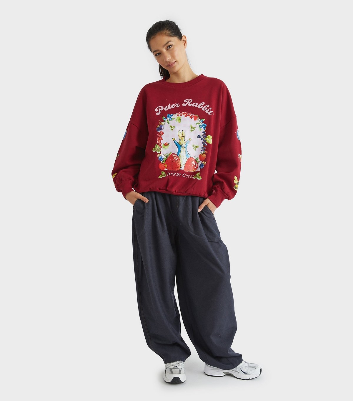 Skinnydip Women's Red Peter Rabbit Print Sweatshirt Skinnydip New Look - 2