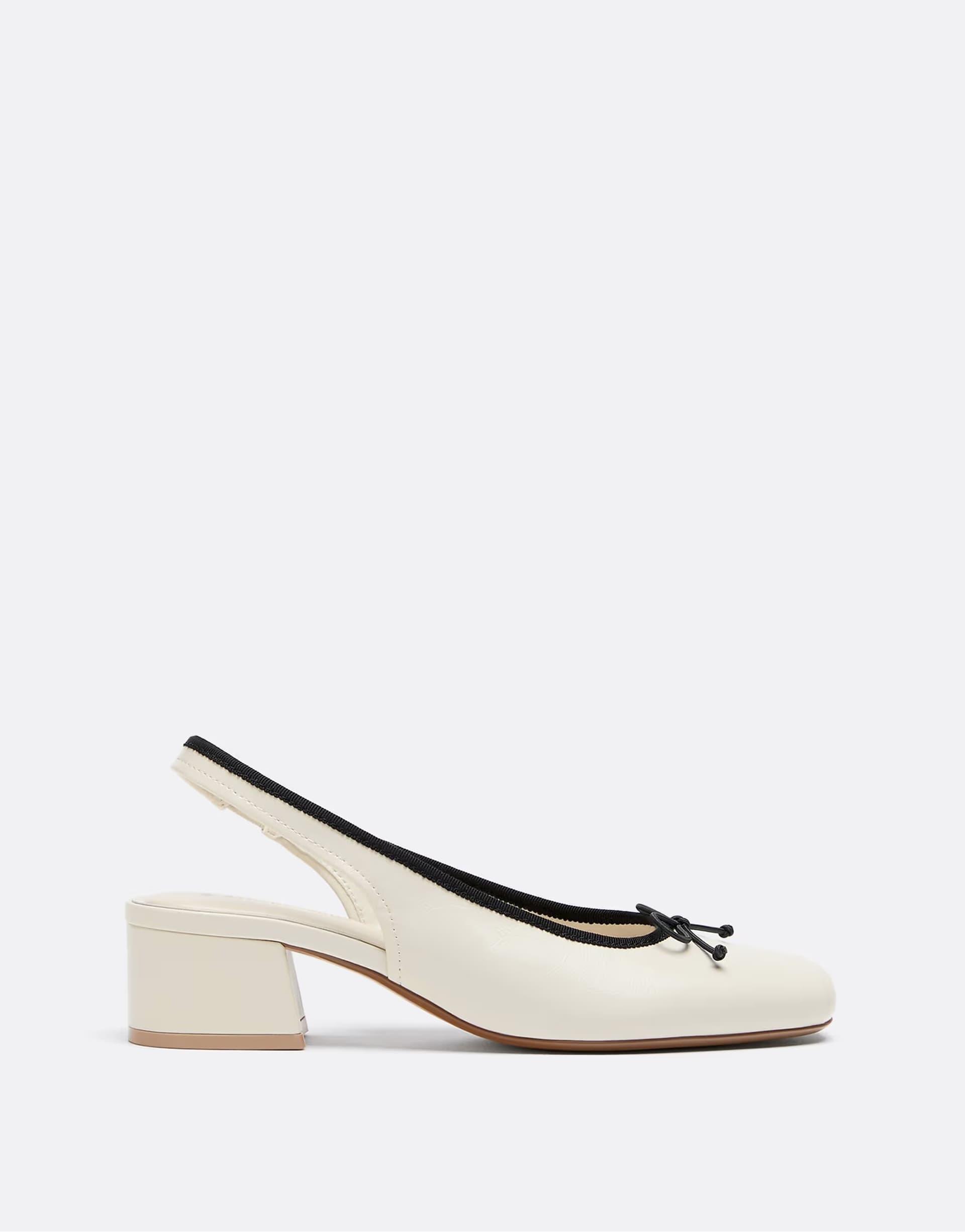 ASOS Stradivarius Heeled ballet shoes in ecru