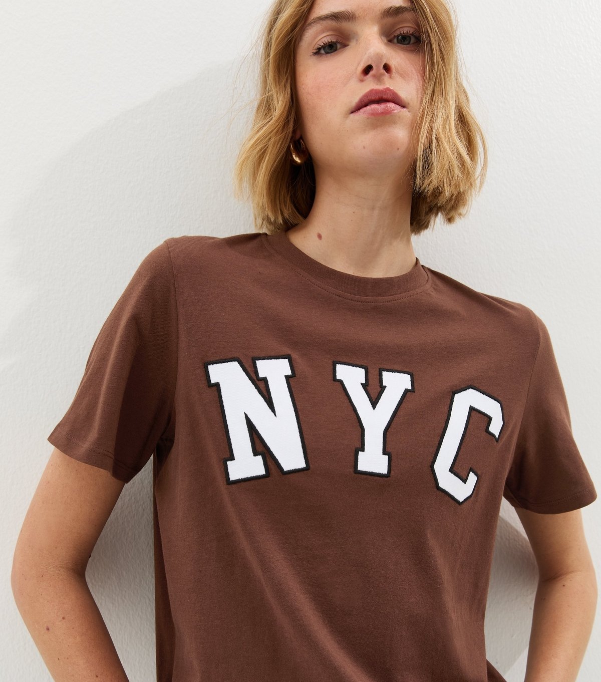 New Look Women's Dark Brown NYC Regular T-Shirt New Look - 4