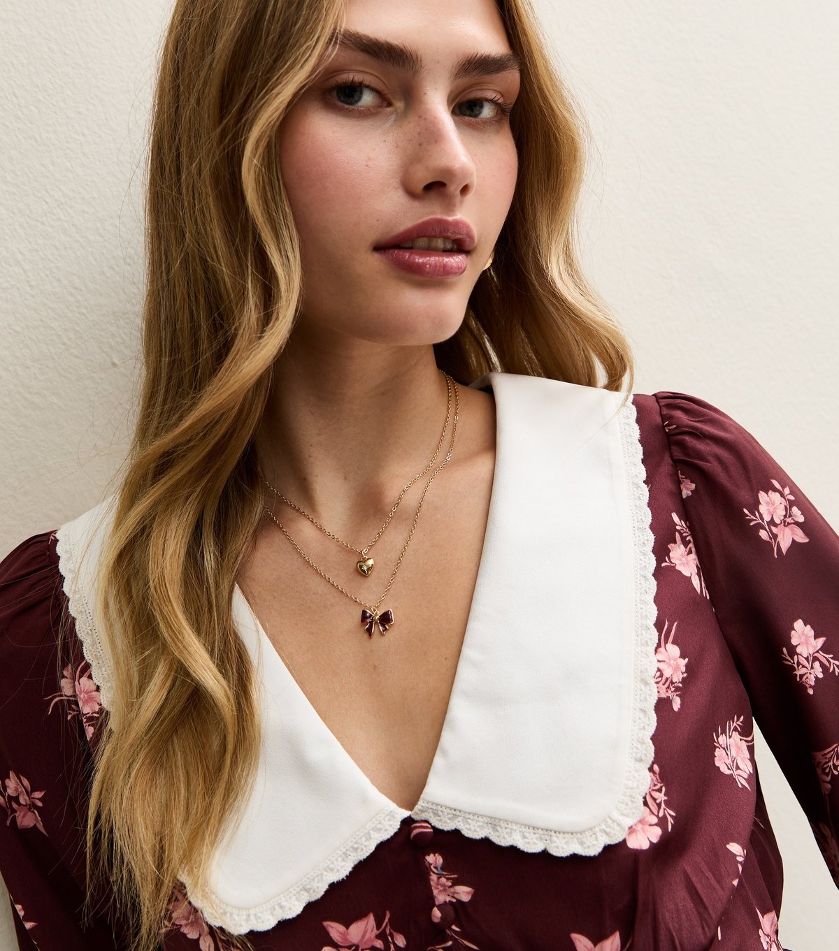 New Look Gold Tone Double Layer Bow and Heart Pendant Necklace New Look - 2