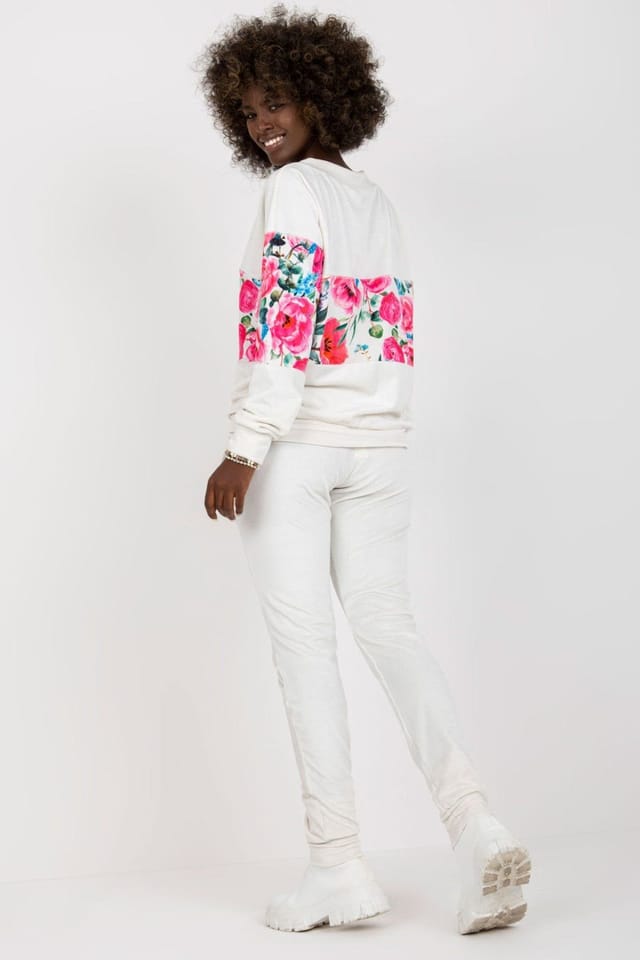 Love Lace Love Lace Women's Sweatshirt & Long Pants Set with Pockets Style 169456 in White - 3