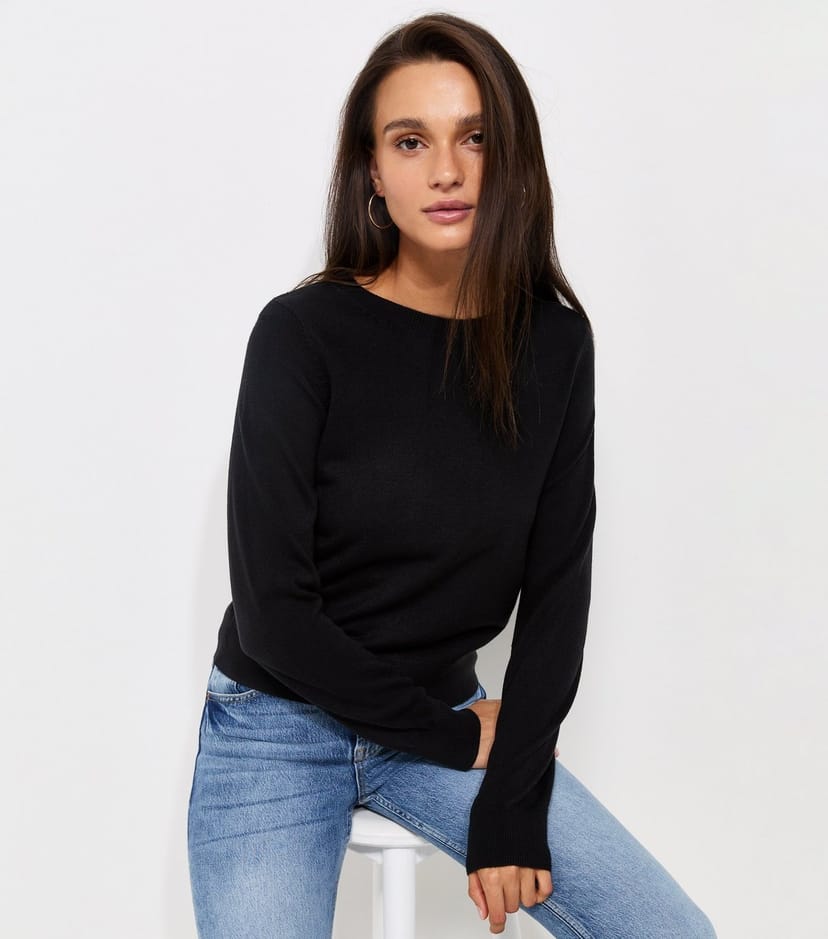 New Look Women's Black Knitted Round Neck Jumper New Look - 1