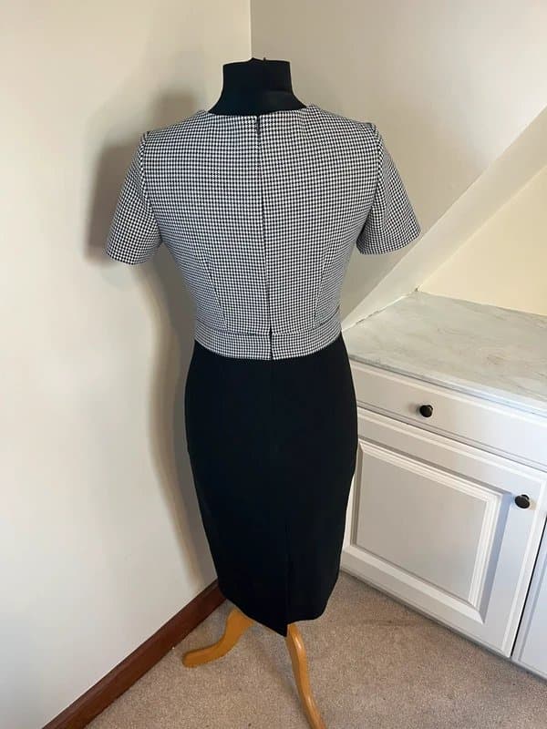 Marks & Spencer M&S Marks & Spencer Black & White Dogtooth Checker Zip Back Detail Short Sleeve Work Dress Size 8
