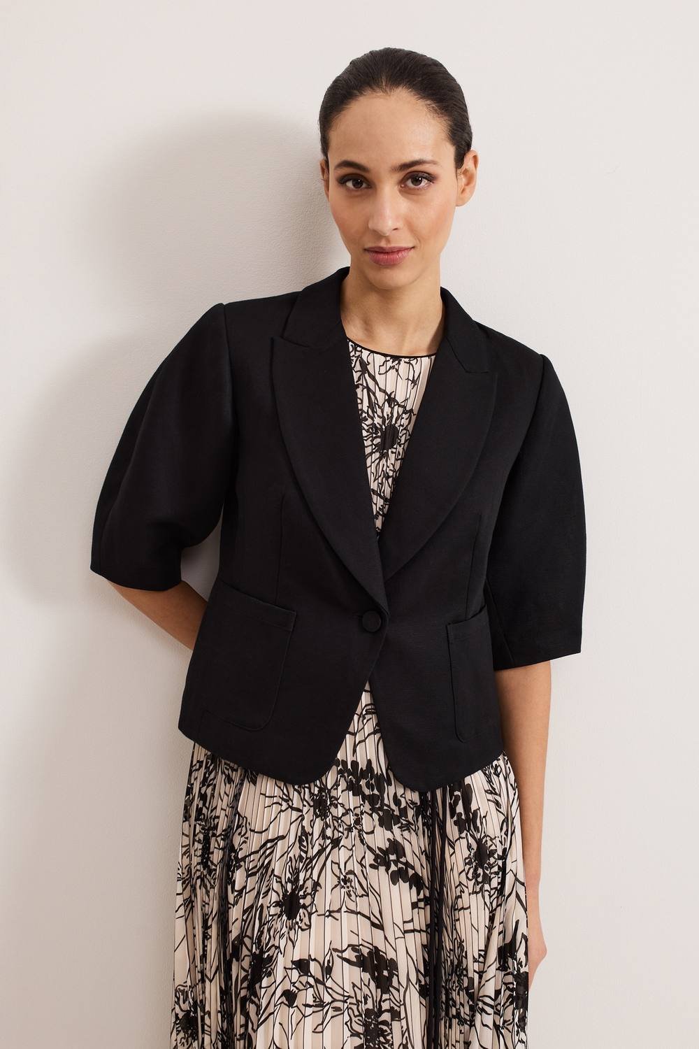 Phase Eight Phase Eight Women's Coniston Linen Blend Puff Sleeve Jacket in Black - 2