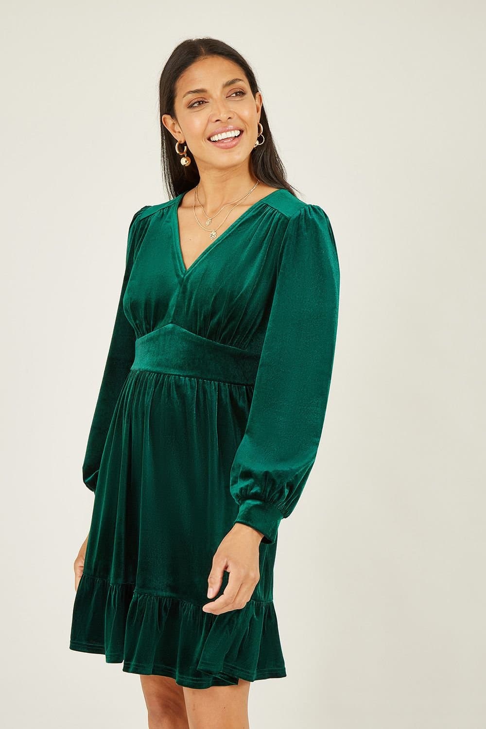 Yumi Yumi Women's Green Velvet Long Sleeve Skater Dress