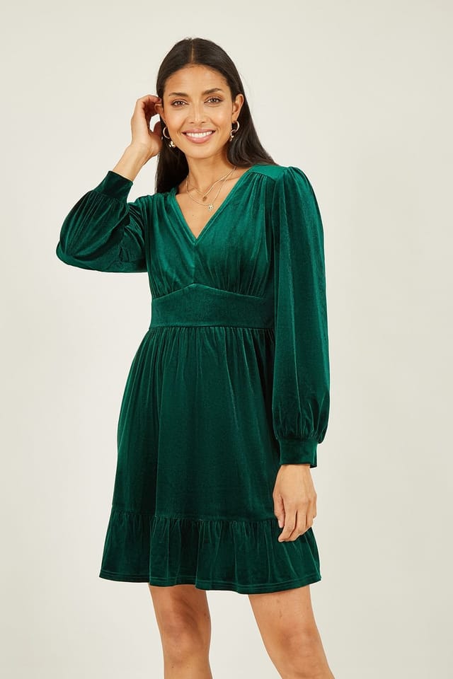 Yumi Yumi Women's Green Velvet Long Sleeve Skater Dress - 2