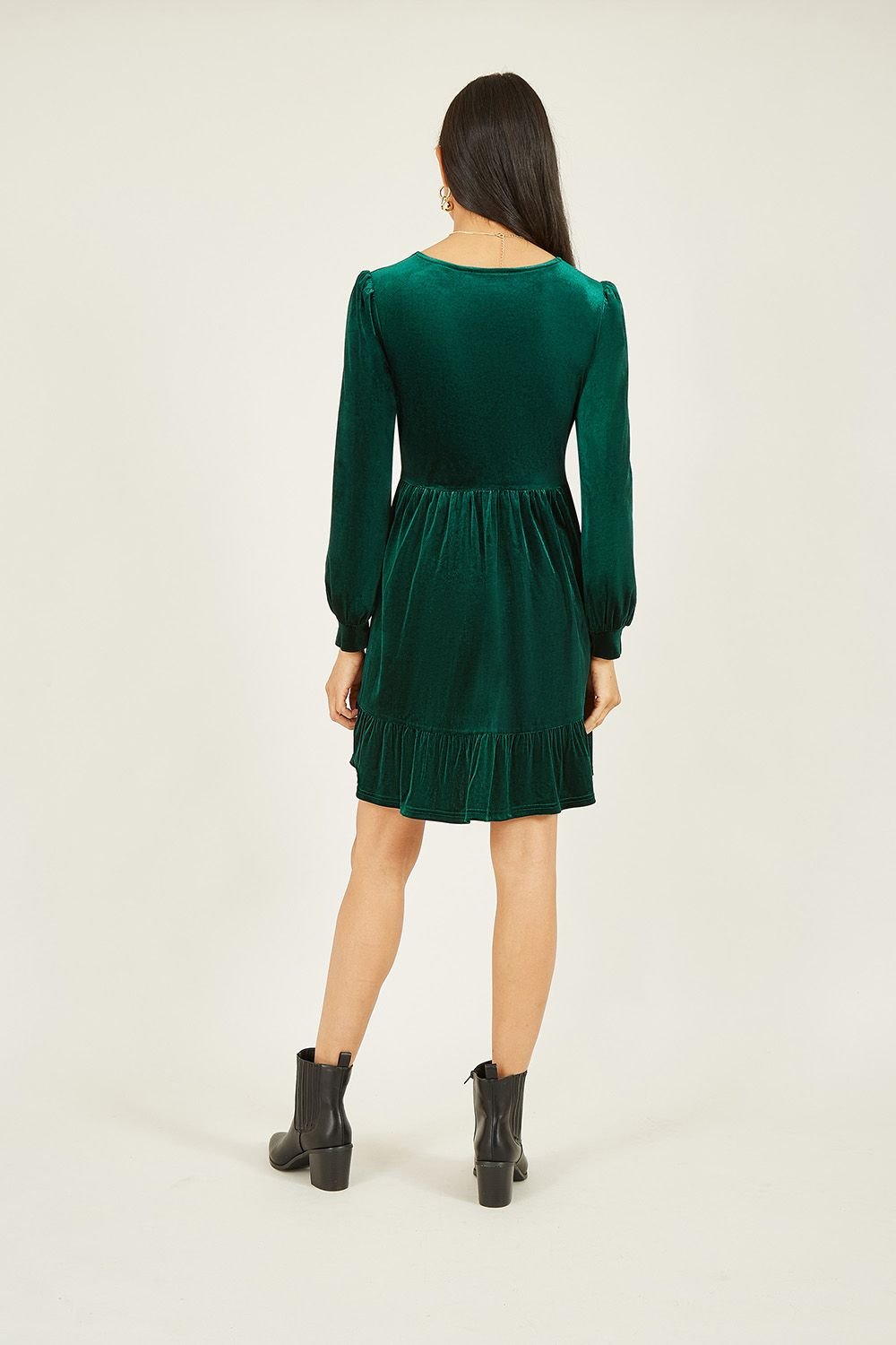 Yumi Yumi Women's Green Velvet Long Sleeve Skater Dress - 4