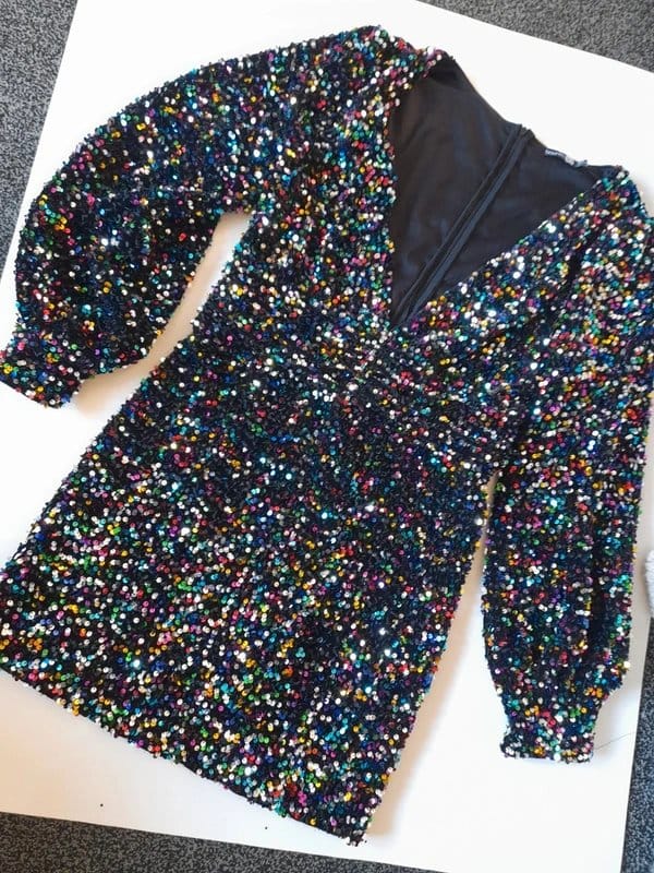 Boohoo Sexy deep plunge multicoloured sequin dress 💕 😍 - 1