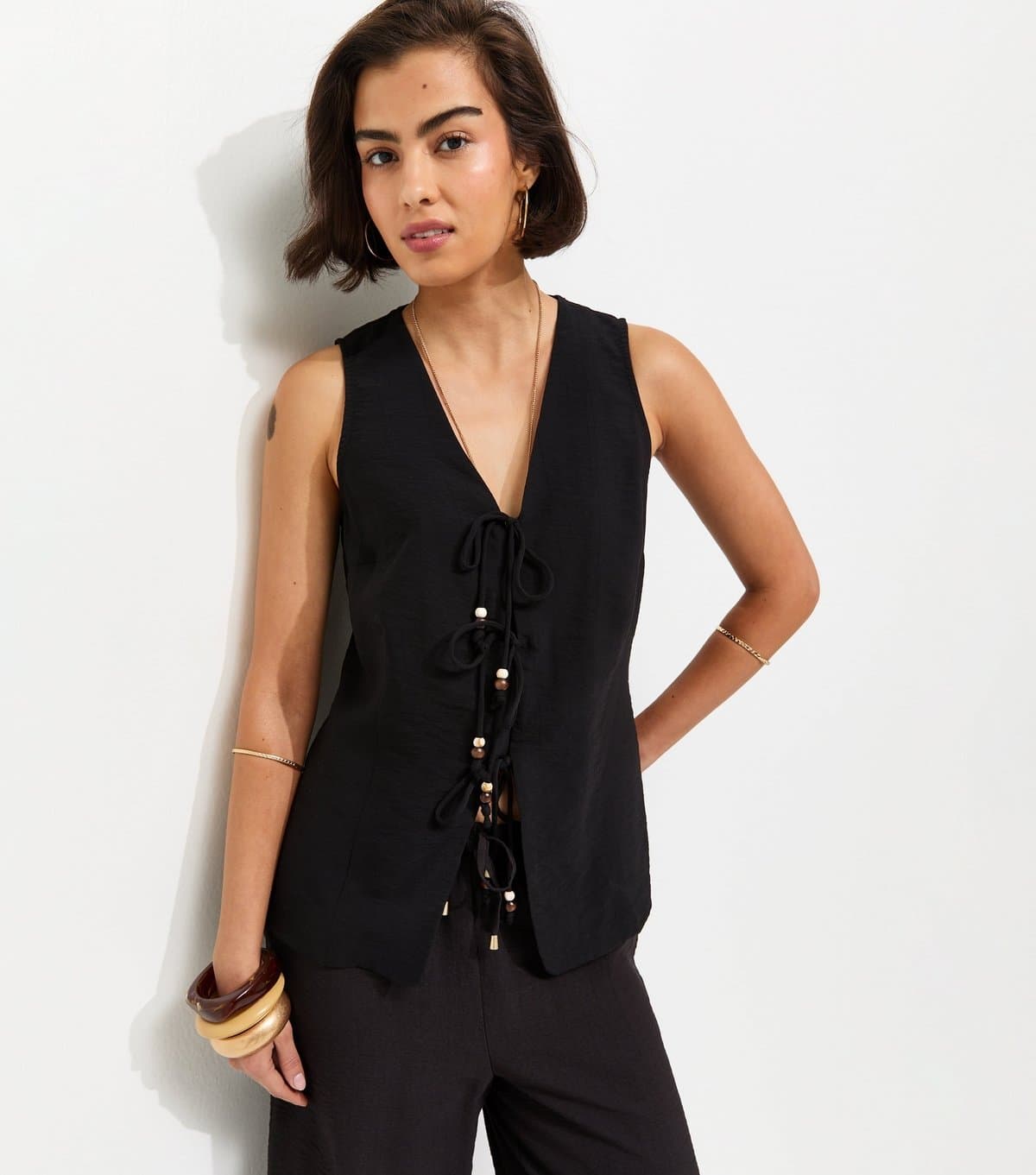 New Look Women's Black Textured Beaded Tie Waistcoat New Look