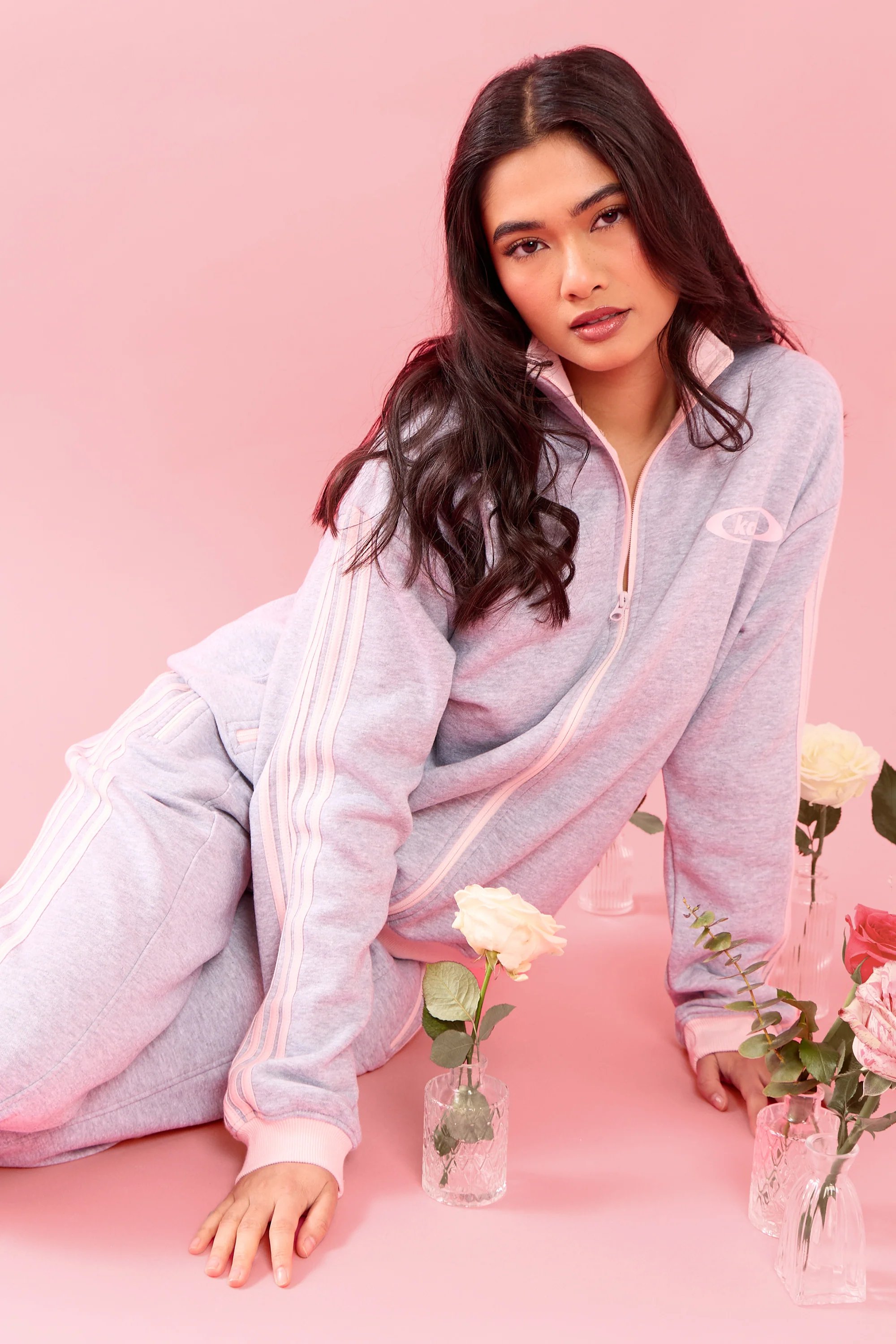 Kaiia Kaiia Collared Boxy Zip Through Sweatshirt Light Grey Marl & Pink Meringue - 2