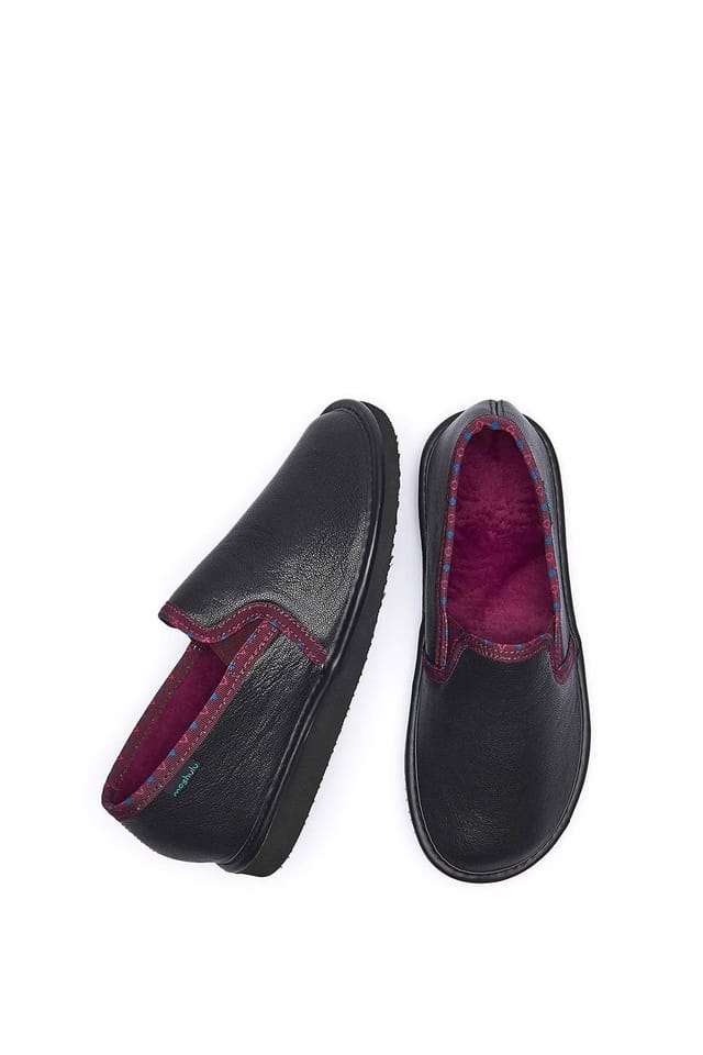 Moshulu Moshulu Men's 'Nepal 4' Men's Classic Leather Slippers in Black - 2