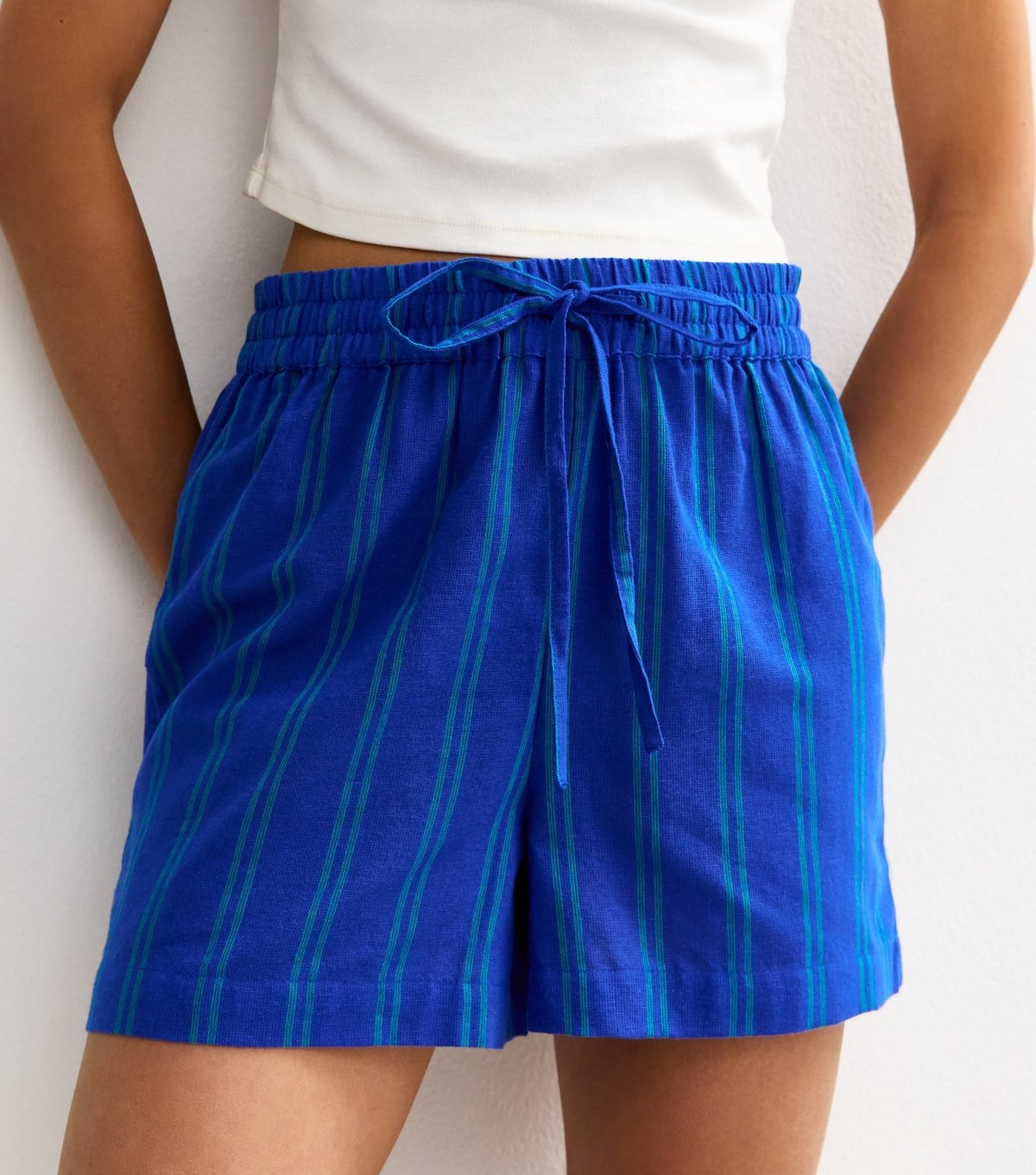 New Look Women's Blue Stripe Print Relaxed Shorts New Look - 2