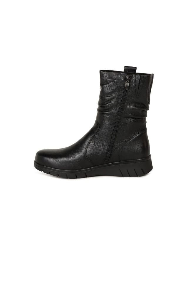 Caprice Caprice Women's 'Bella' Warm Lined Ankle Boots in Black - 2