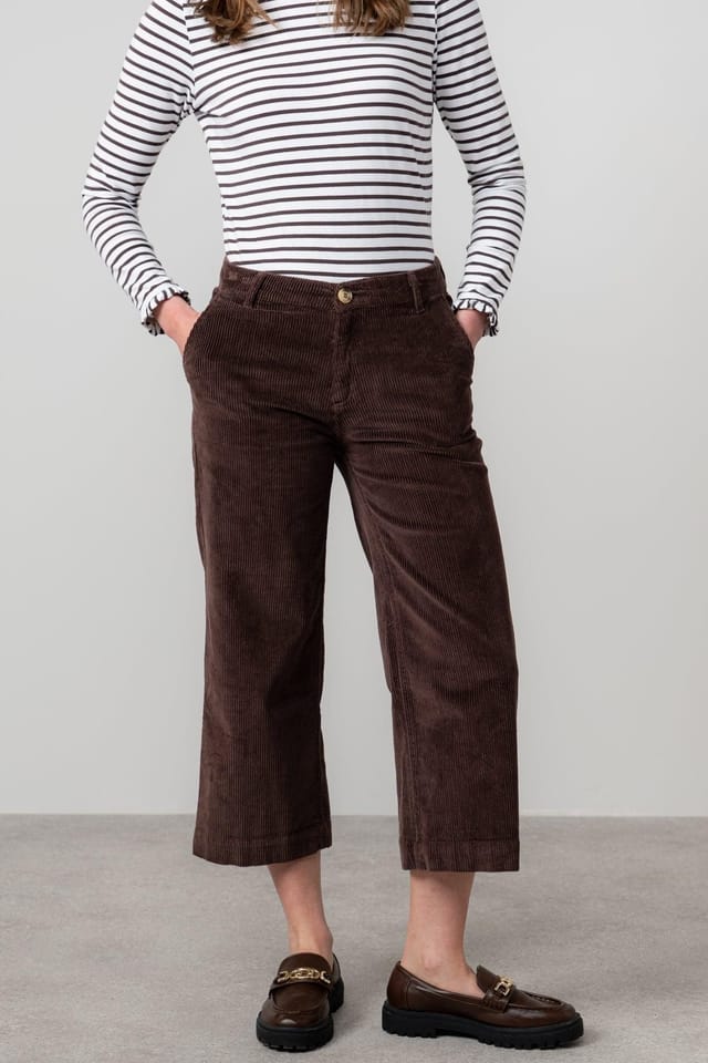 Lily & Me Lily & Me Women's Isla Stretch Jumbo Cord Cropped Trousers in Chocolate - 2