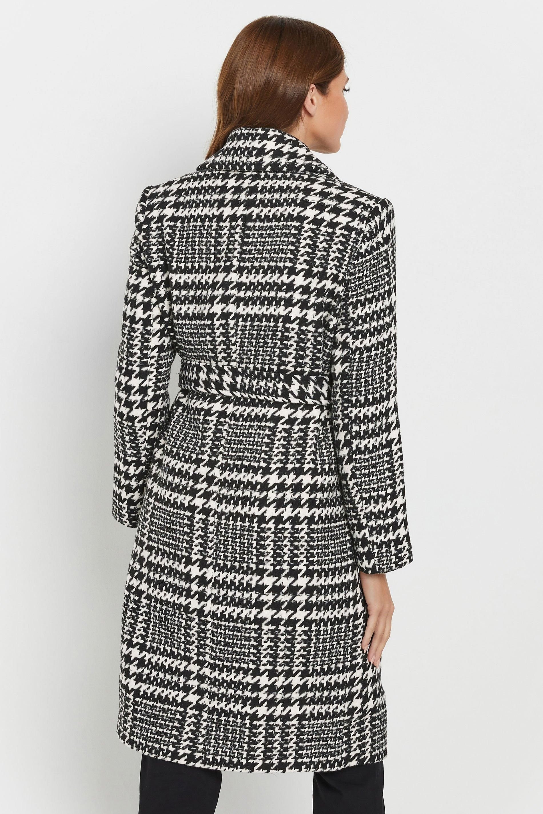 M&Co M&Co Women's Dogtooth Belted Wrap Coat in Black - 4