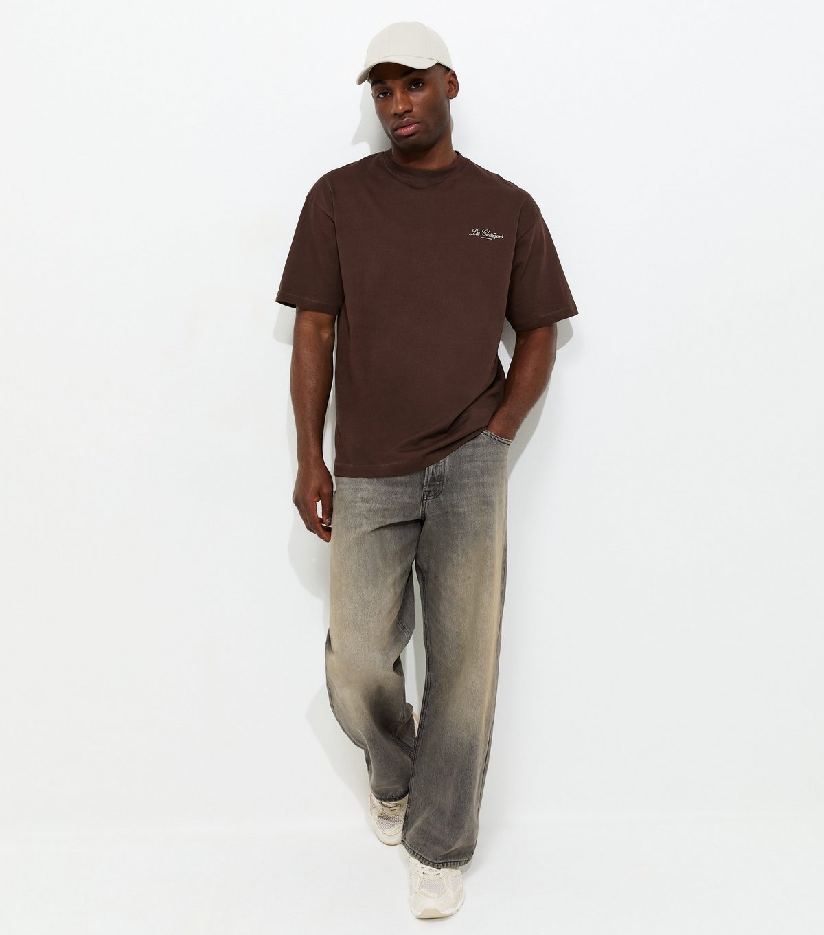 Only and Sons Men's Dark Brown Relaxed Les Classiques Print T-Shirt Only and Sons New Look - 3