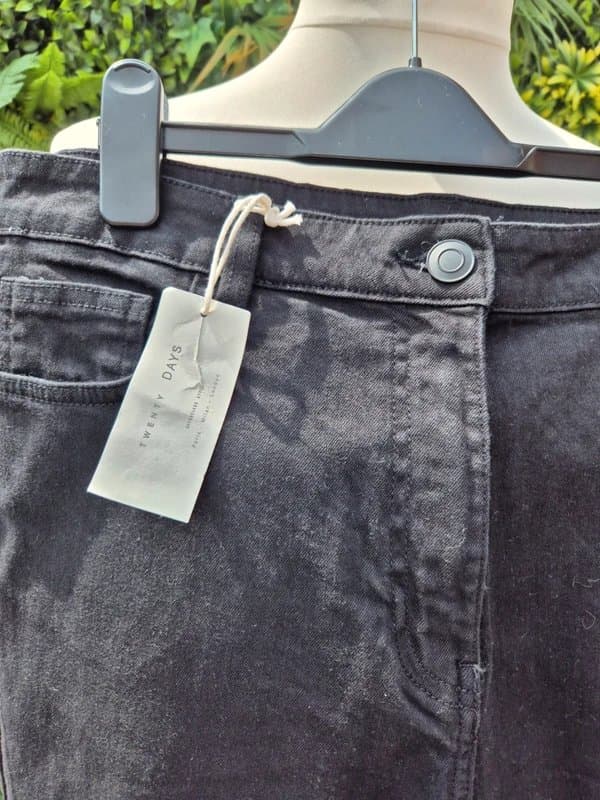 Next Next twenty days stretch jeans black size 16 new with tags