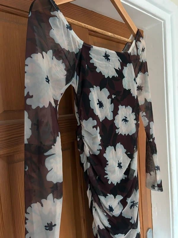 Topshop Topshop 70s Mesh Flower Ruched Midi Dress- NWT - Size 8