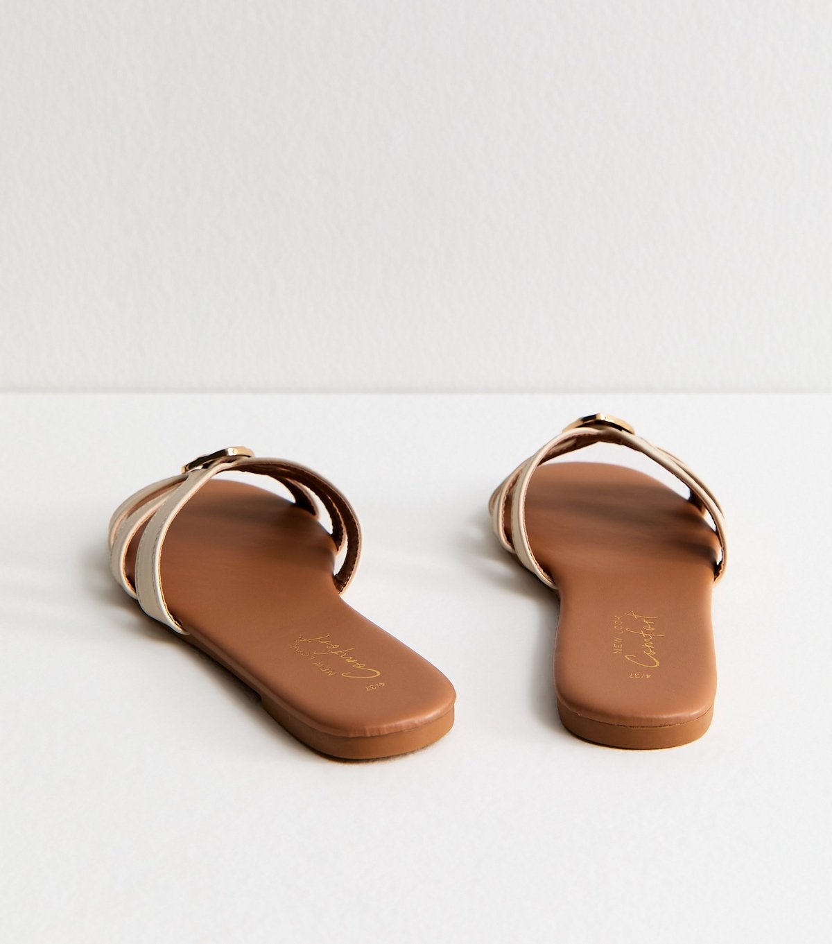 New Look Women's Off White Faux Leather Hammered Hardware Flat Mule Sandals Vegan New Look - 4