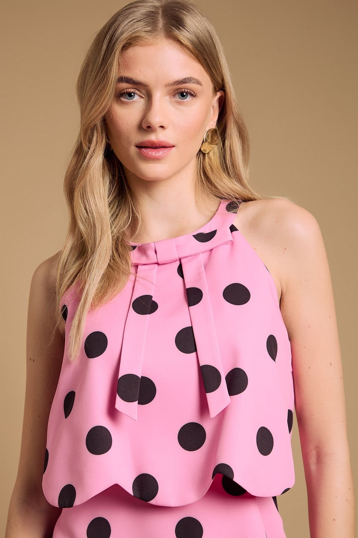 Oasis Oasis Women's Scallop Tier Mini Halterneck Dress in Pink - 4