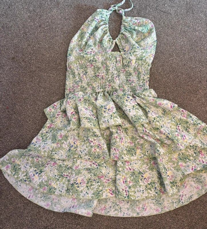 New Look Cute halterneck ruffle wedding party holiday beach holiday party same day post