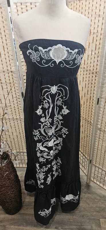 Bay Bay 90s y2k black embroidered maxi dress size 10