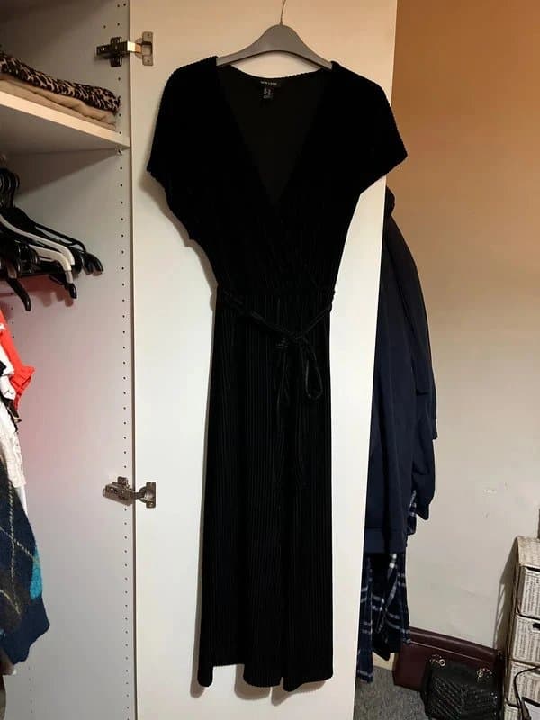 New Look Black velvet jumpsuit