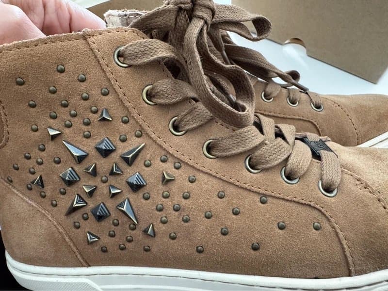 UGG UGG Tan Suede Studded Trainer/Boots (5)