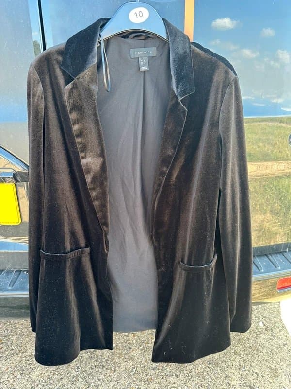 New Look Newlook lightweight velvet feel jacket size 6 oversized