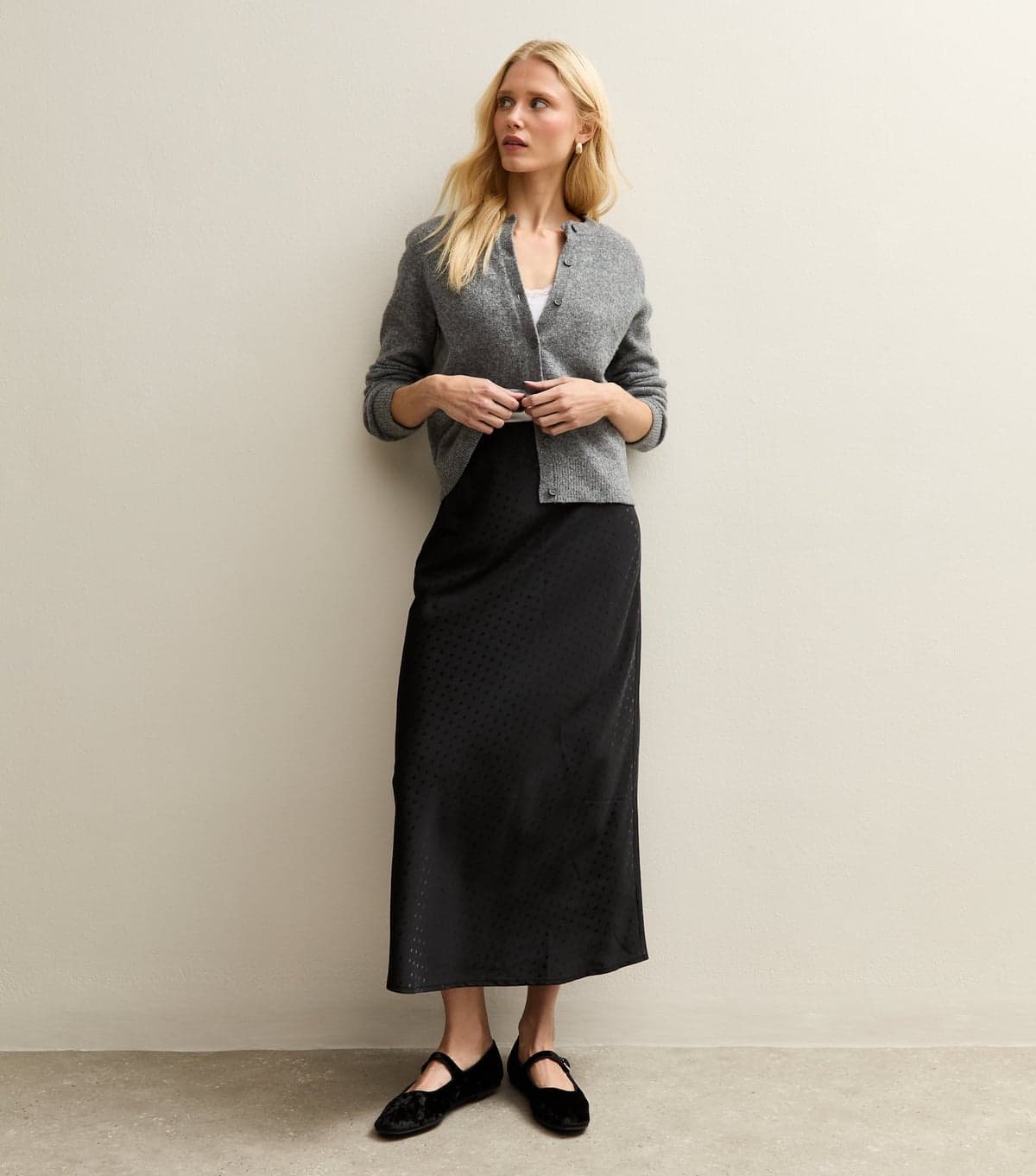 New Look Women's Black Spot Jacquard Satin Bias Cut Midi Skirt New Look