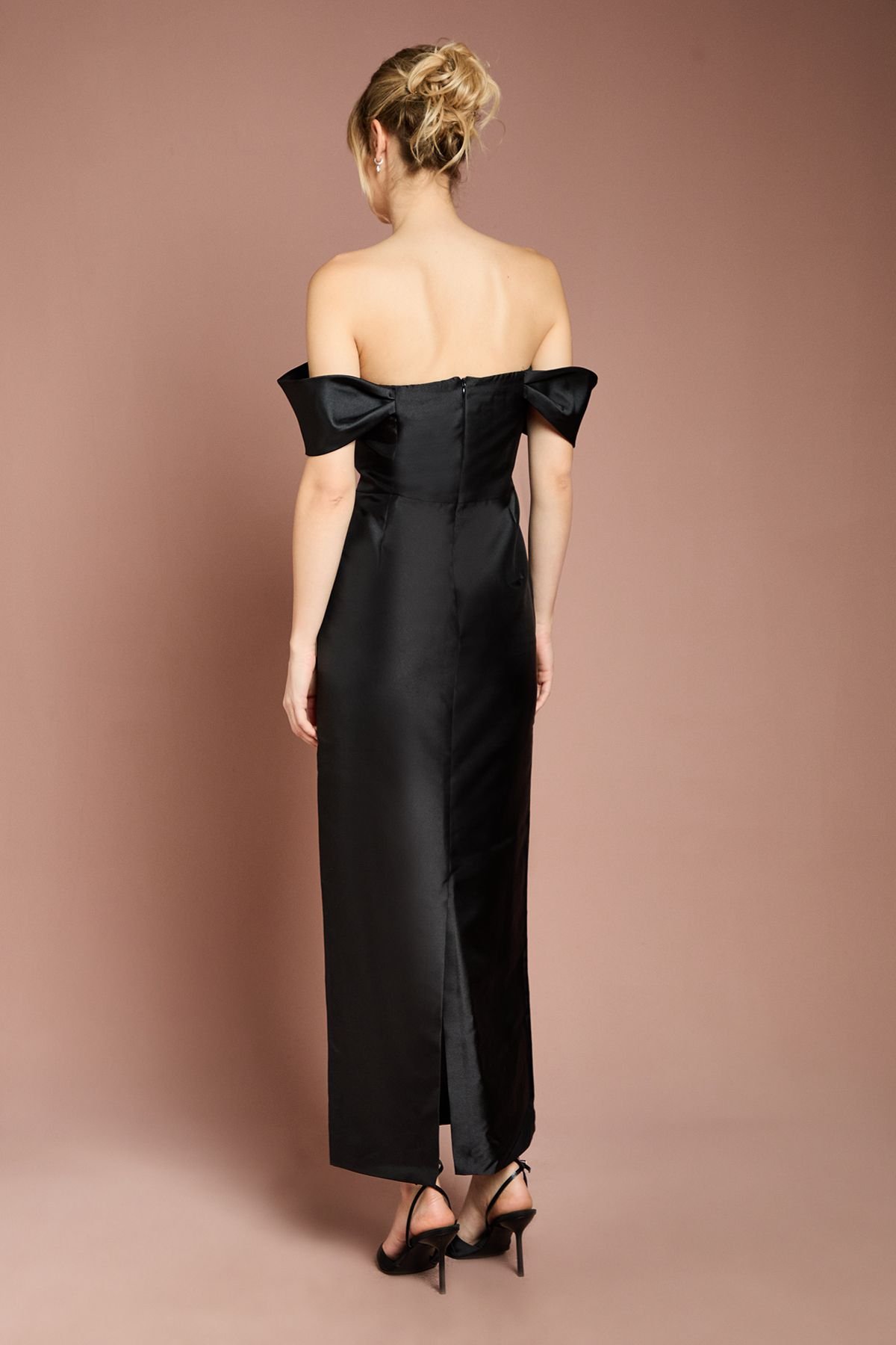 Coast Coast Women's Honoured Twill Bardot Column Midi Bridesmaid Dress in Black - 3