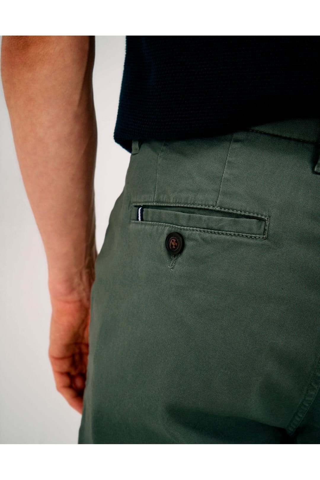Crew Clothing Crew Clothing Men's Bermuda Chino Stretch Shorts Olive - 4