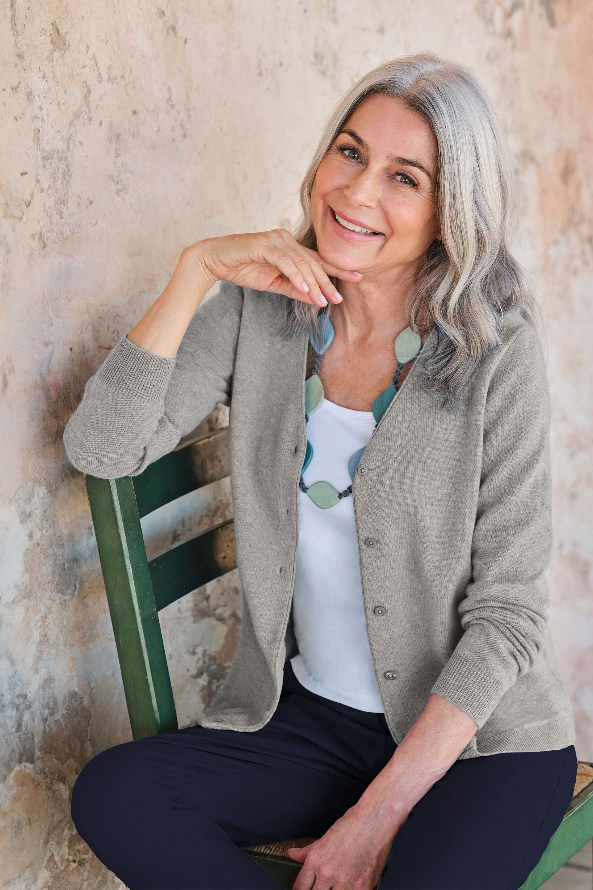 WoolOvers WoolOvers Women's Cashmere & Merino Classic V Neck Cardigan in Light Grey
