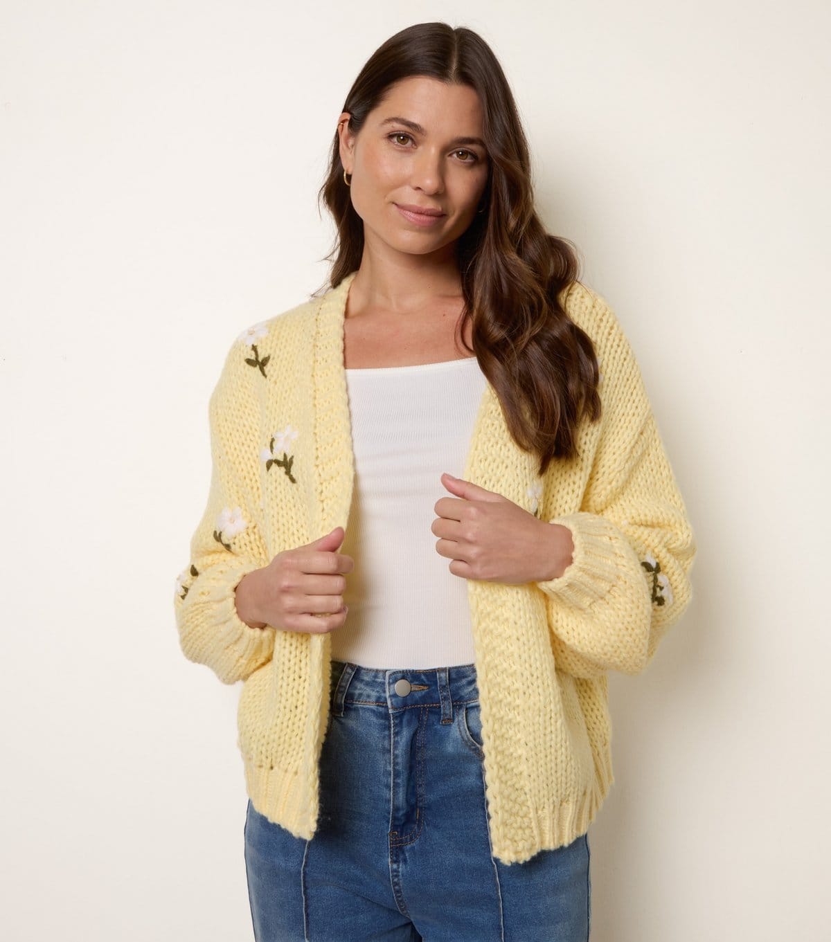 Blue Vanilla Women's Light Yellow Embroidered Daisy Cardigan Blue Vanilla New Look - 3