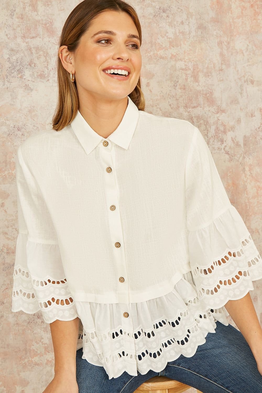 Yumi Women's White Linen Relaxed Shirt With Scallop Trims