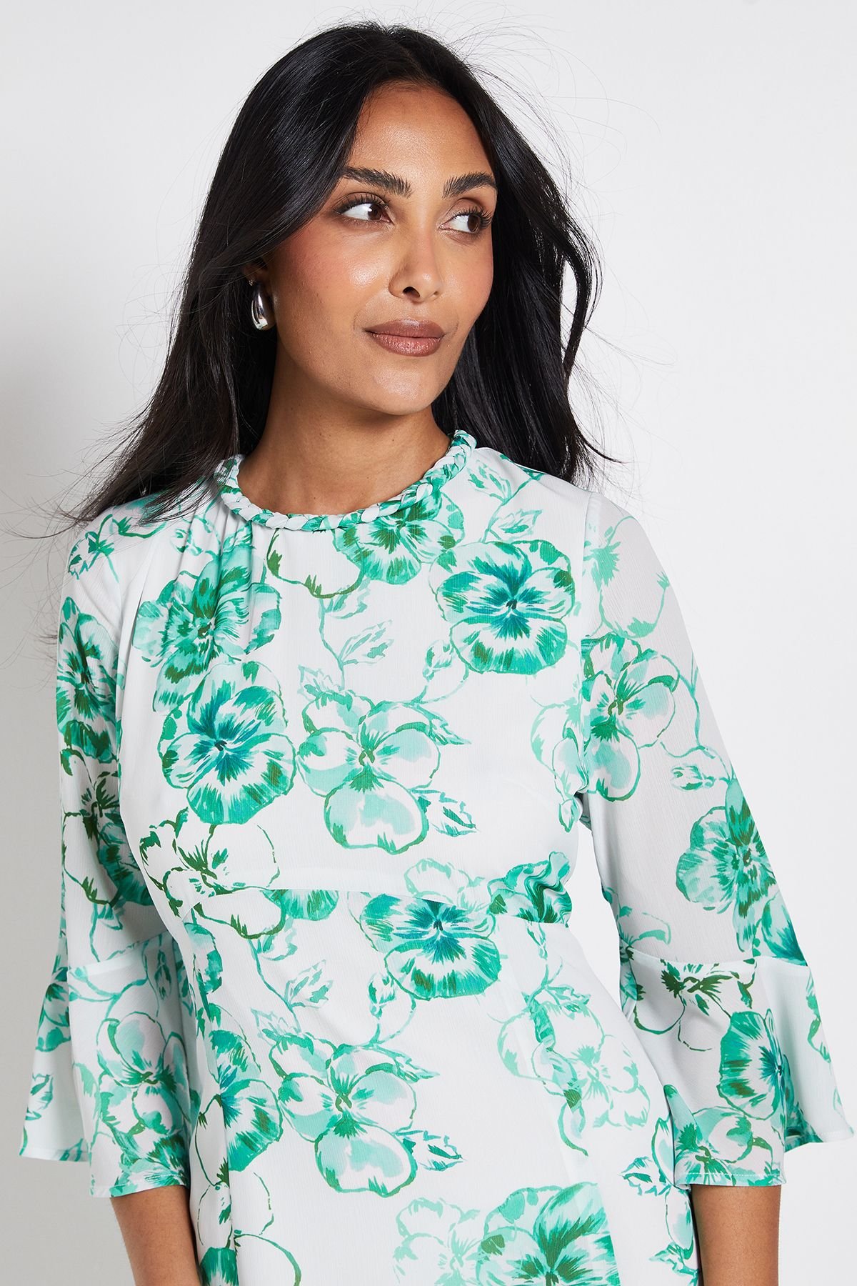 Wallis Wallis Women's Petite Floral Neck Trim Ruffle Midi Dress in Green - 4