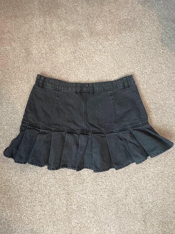 Bershka Bershka black pleated mid rise denim mini skirt UK 14