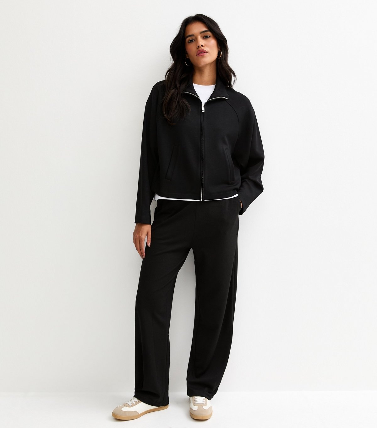 New Look Women's Premium Black Barrel Leg Joggers New Look - 1