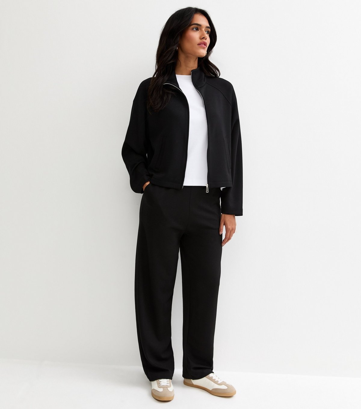 New Look Women's Premium Black Barrel Leg Joggers New Look - 3