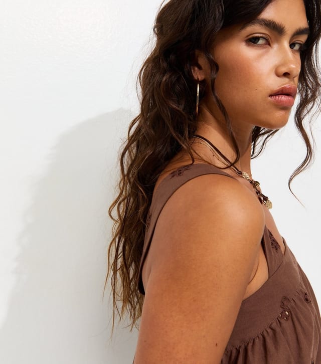 New Look Women's Dark Brown Cotton Broderie Embroidered Scalloped Hem Cami Top New Look - 2