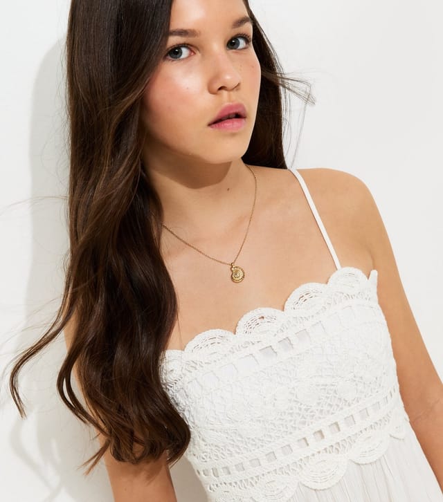 New Look Girls' White Crochet Scalloped Edge Mini Dress New Look - 3