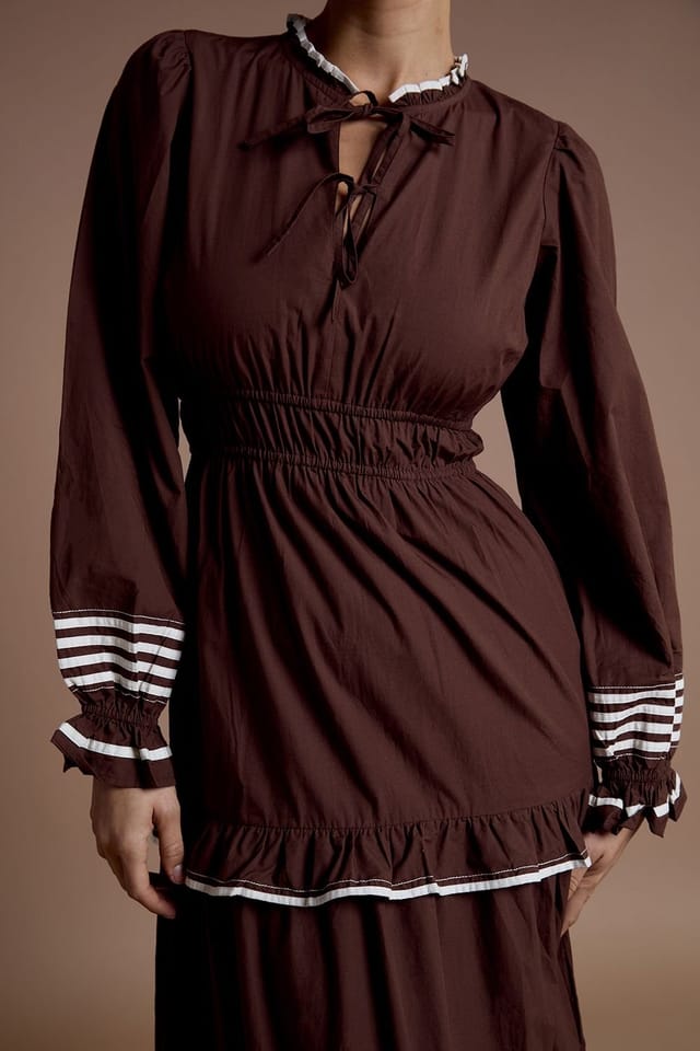 Neon Rose Neon Rose Women's Cotton High Collar Tiered Midaxi Dress in Brown - 3