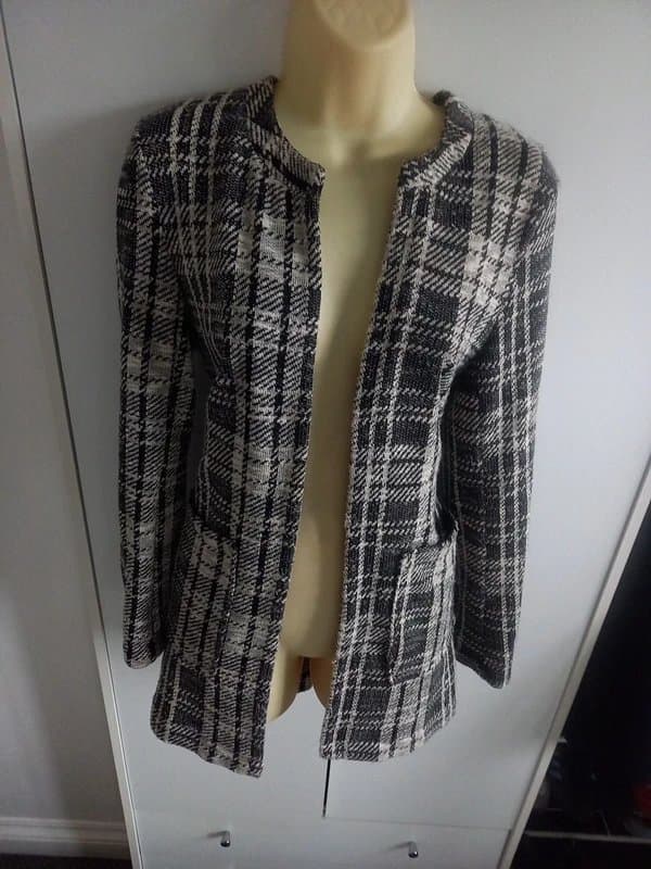 New Look Just dropped! 'New look' black/white check blazer