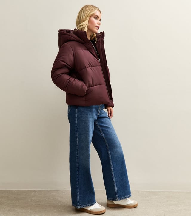 New Look Women's Petite Dark Burgundy Hooded Cropped Puffer Jacket New Look - 3