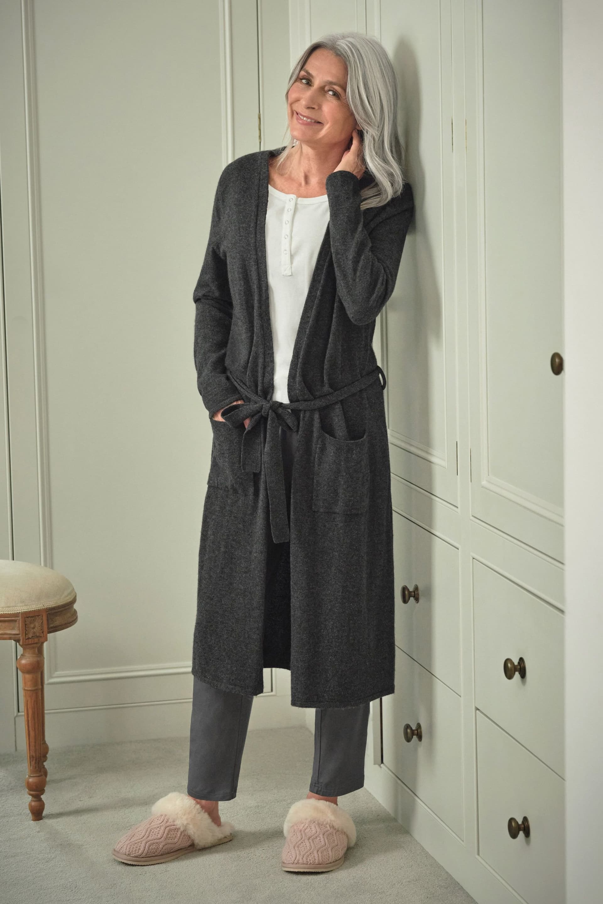 WoolOvers WoolOvers Women's Cashmere & Merino Luxe Dressing Gown in Charcoal