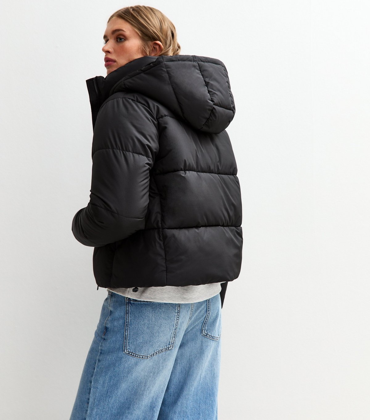 New Look Women's Black Hooded Cropped Puffer Jacket New Look - 4