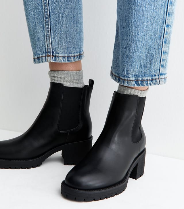 New Look Women's Black Faux Leather Block Heel Chelsea Ankle Boots Vegan New Look - 2