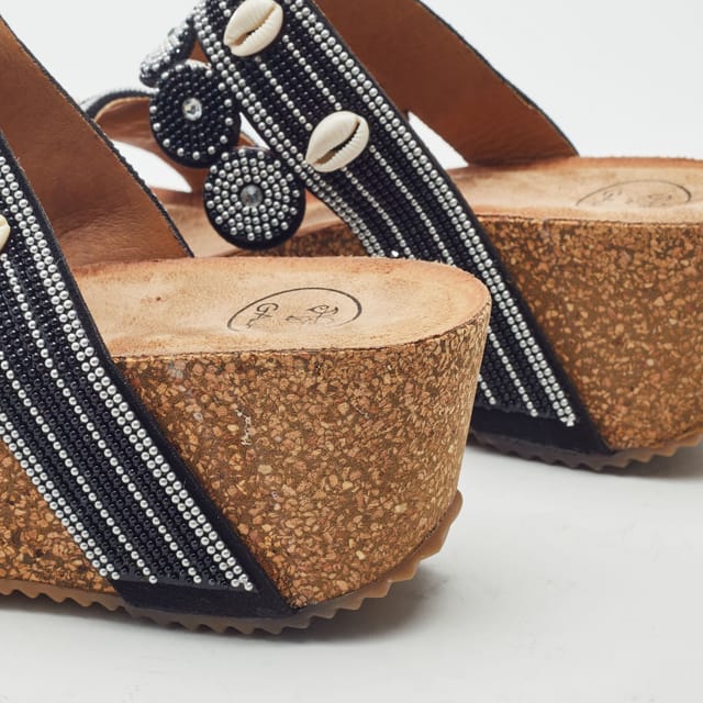 b.soleful b.soleful Women's 'Lurina' Porvair Sandals in Black - 2